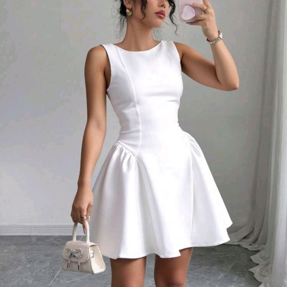 White Sleeveless DressElenzga Women's Solid Color Round Neck Waist Defined - Picture 1 of 4
